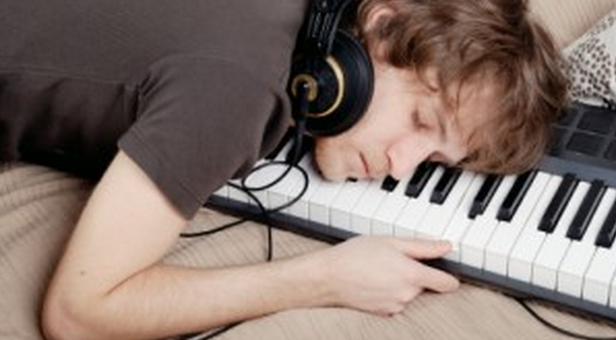 توصیه‌هایی برای بهبود خواب شبانه‌ی نوازندگان 6